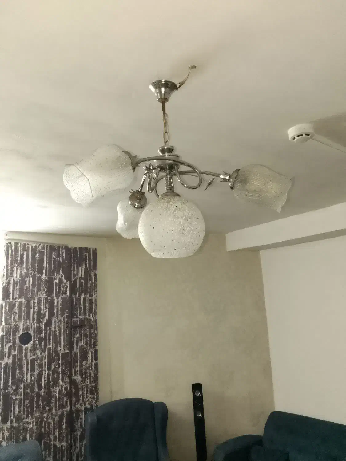 لوستر در حد نو|لوستر و چراغ آویز|ری, شهادت|دیوار