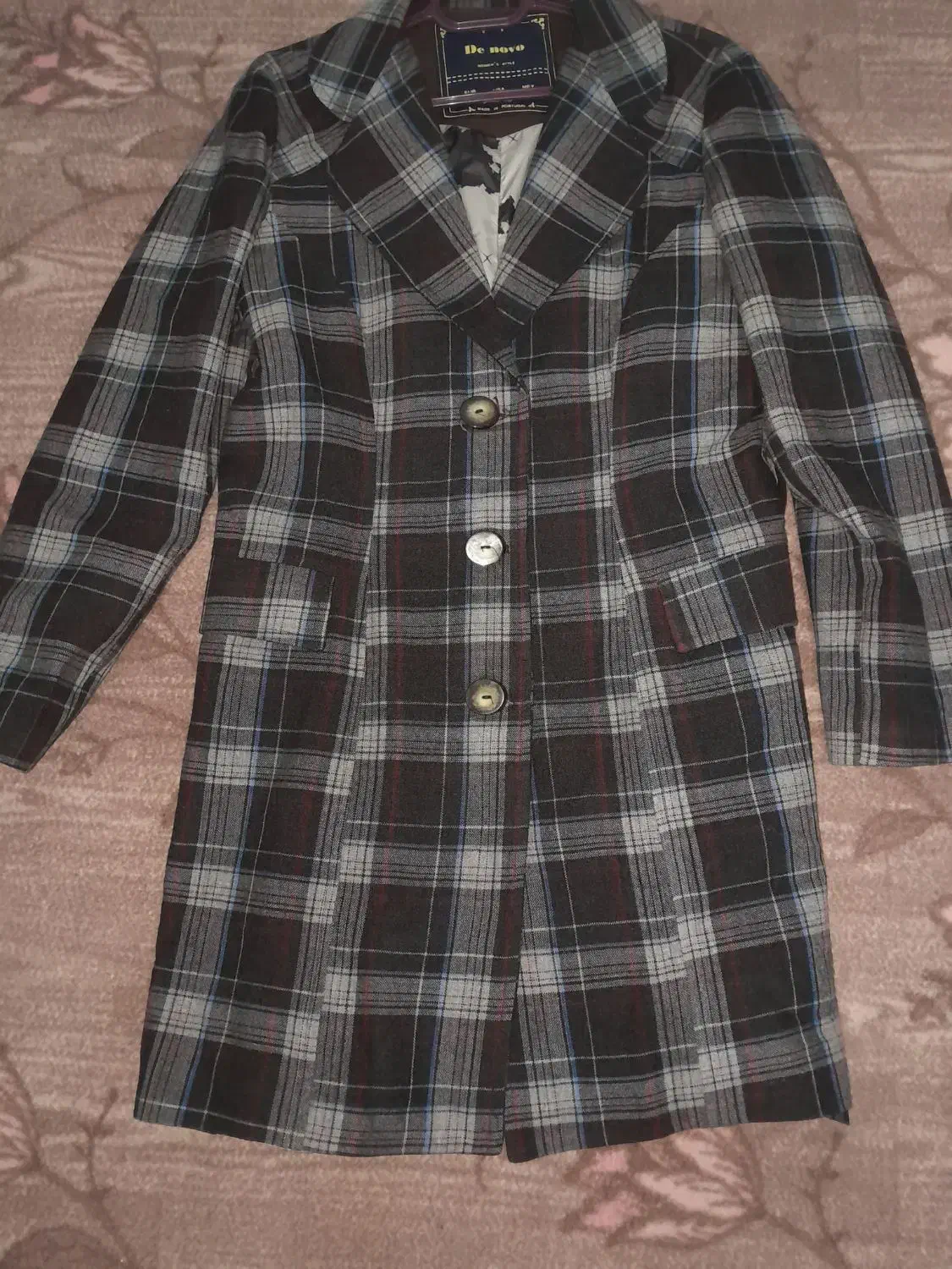 پالتو|لباس|گرگان, |دیوار