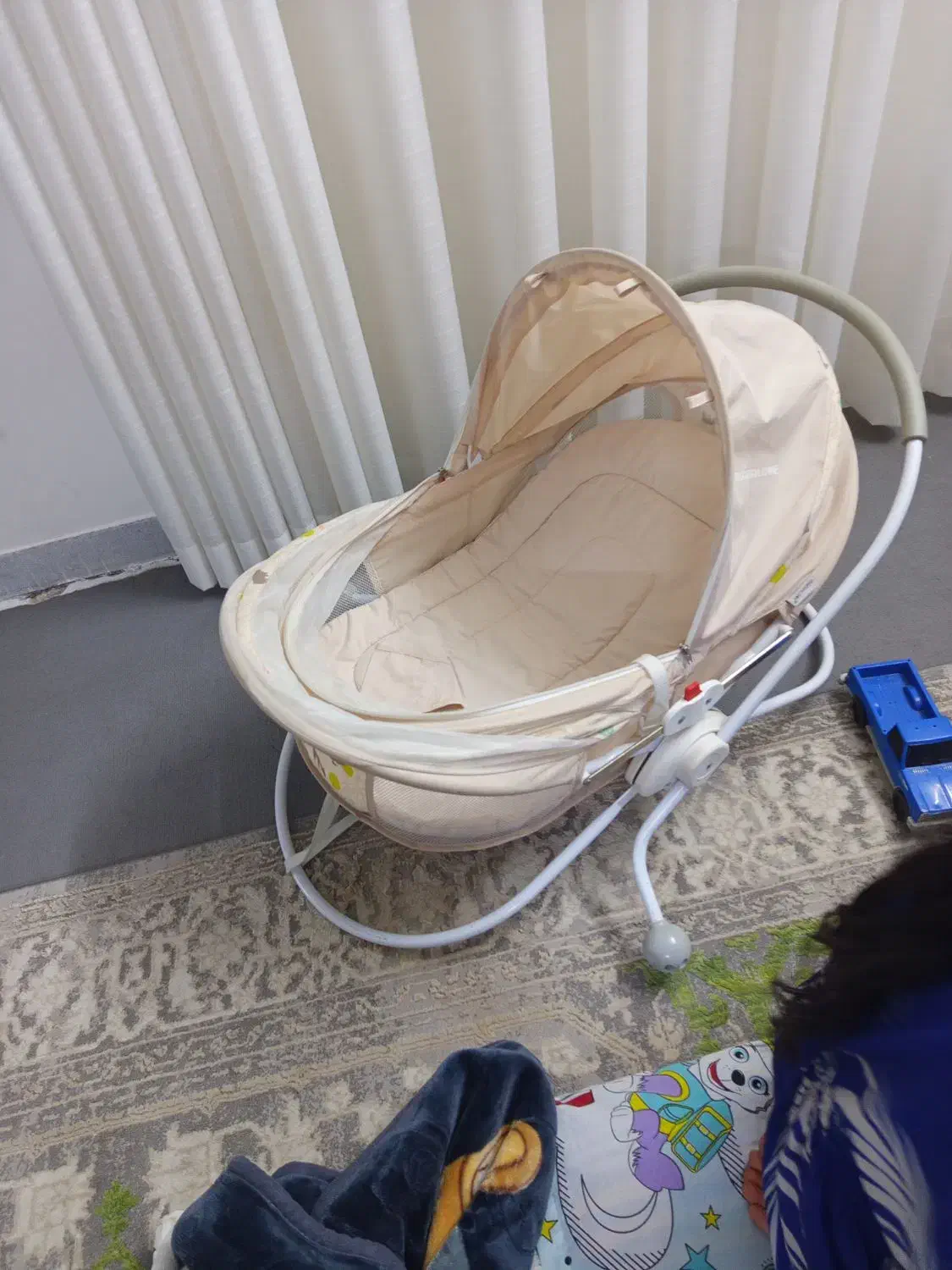 لوازم کودک|کالسکه و لوازم جانبی|فردیس, ثابتی|دیوار