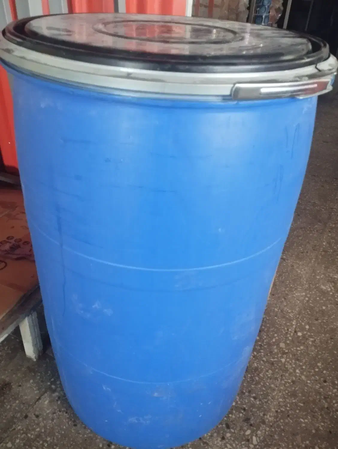 بشکه پلاستیکی|ظروف نگهدارنده، پلاستیکی، یکبارمصرف|سمنان, |دیوار