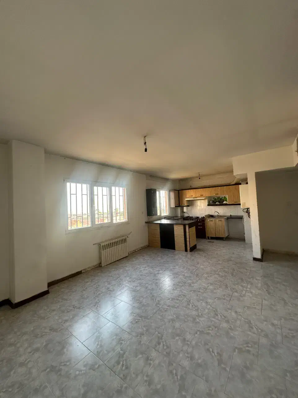 دسترسی آسان به مترو دوخواب|فروش آپارتمان|هشتگرد, شهرک بوستان|دیوار