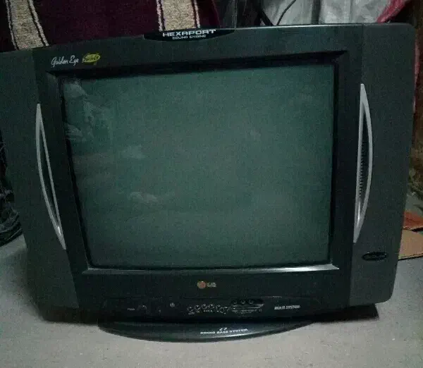 تلویزیون قدیمی 21 اینچ الجی|تلویزیون و پروژکتور|قم, امامزاده ابراهیم|دیوار