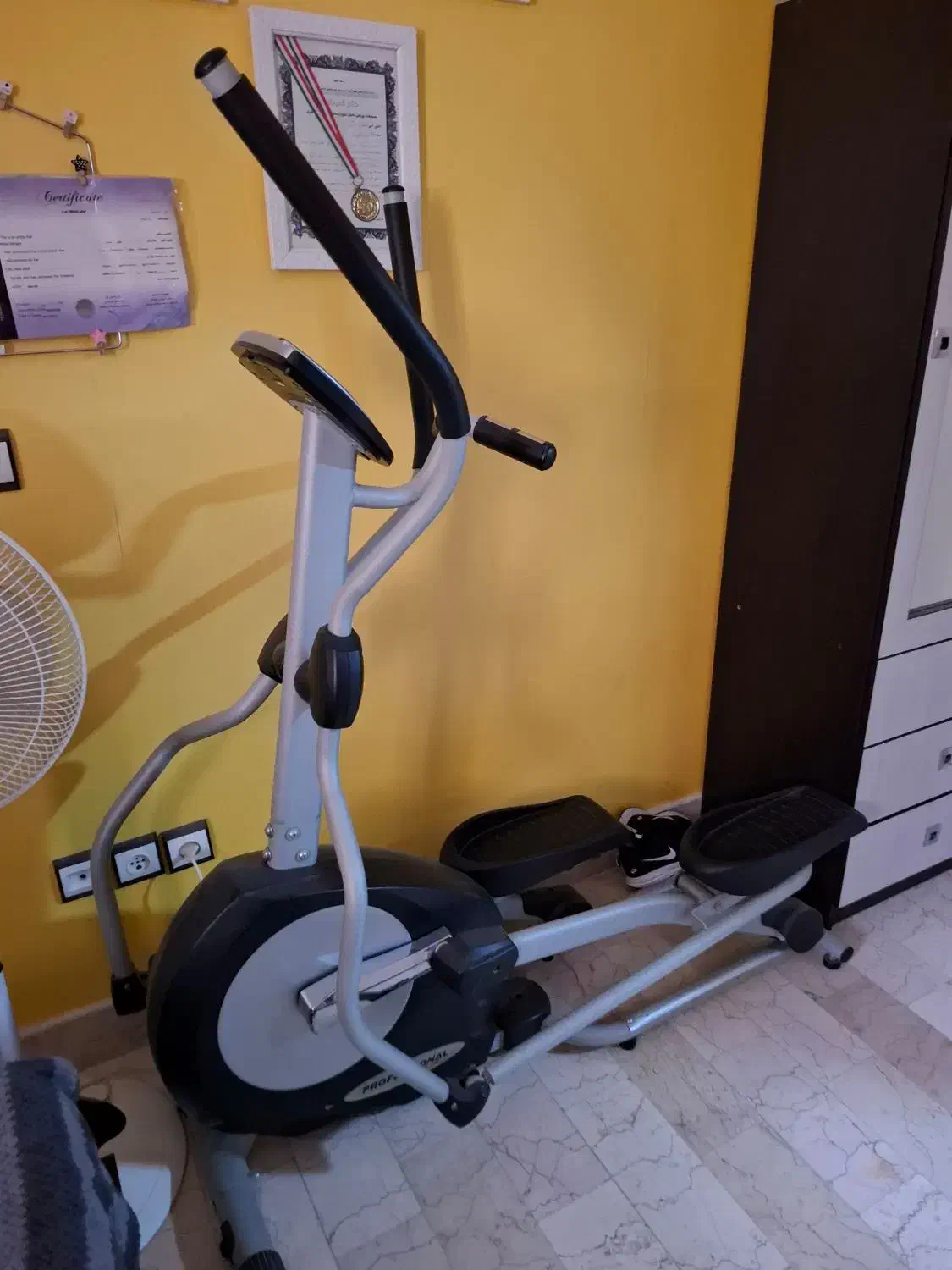 فروش اسکی فضایی کم کار کرد در حد نو و کاملا سالم|تجهیزات ورزشی|تهران, پرستار|دیوار