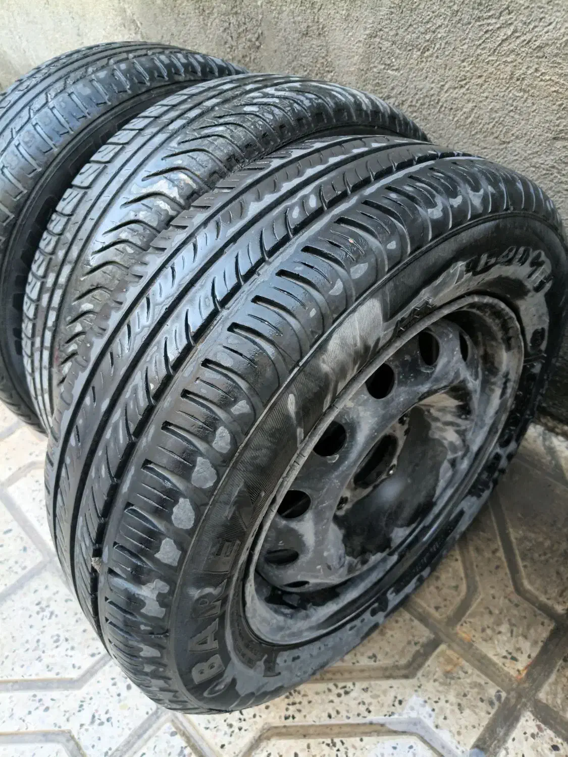 چهار حلقه لاستیک پژو|قطعات یدکی و لوازم جانبی|مشهد, کلاته برفی|دیوار