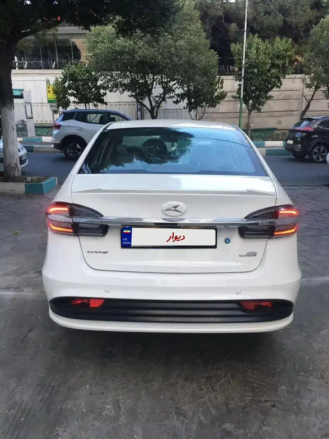 کی ام سی ایگل بنزینی مدل ۱۴۰۴|خودرو سواری و وانت|تهران, قیطریه|دیوار