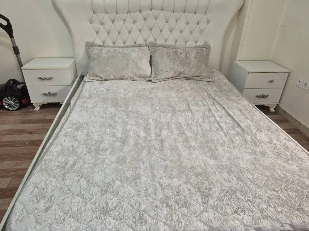 سرویس خواب|تخت و سرویس خواب|شاهینشهر, خانه کارگر|دیوار