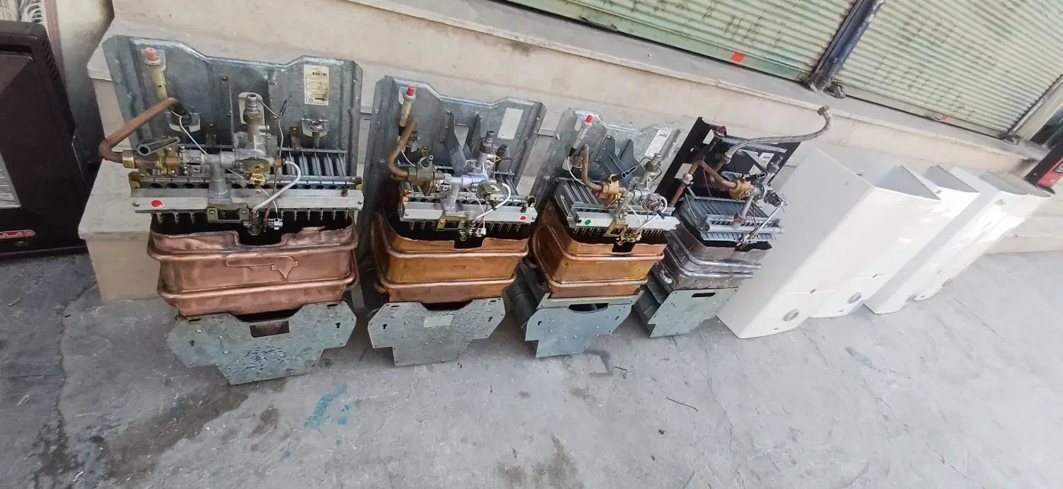 خریدار و فروشنده ابگرمکن دیواری و ایستاده|آبگرمکن، پکیج، شوفاژ|پرند, فاز ۲|دیوار