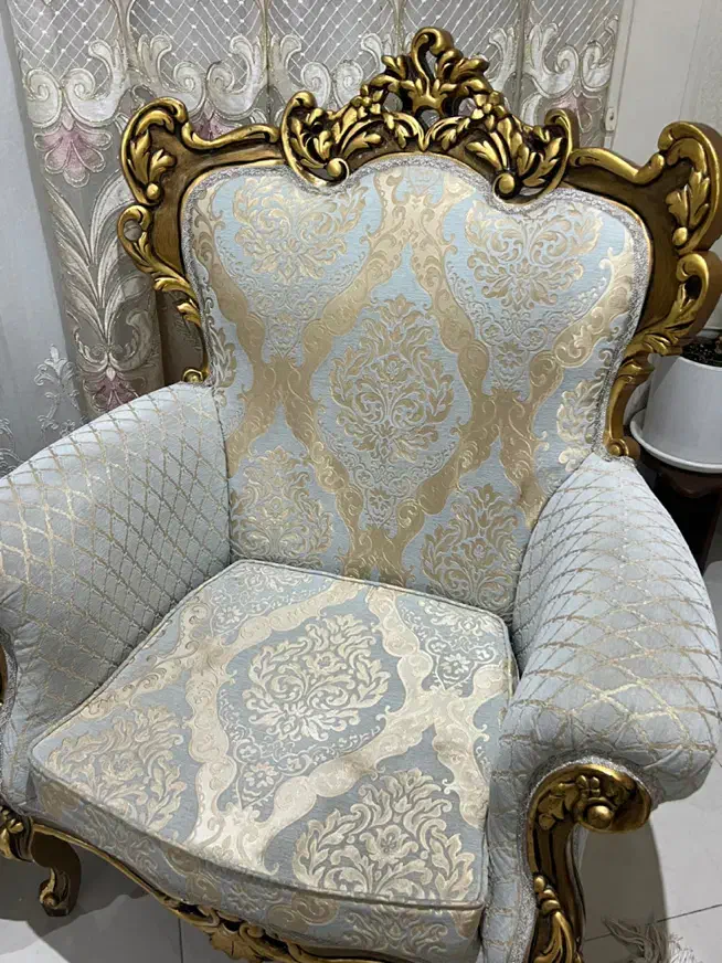 مبلمان سلطنتی ۹ نفره به همراه ۳ عدد میز در حدنو|مبلمان خانگی و میز عسلی|مشکیندشت, |دیوار