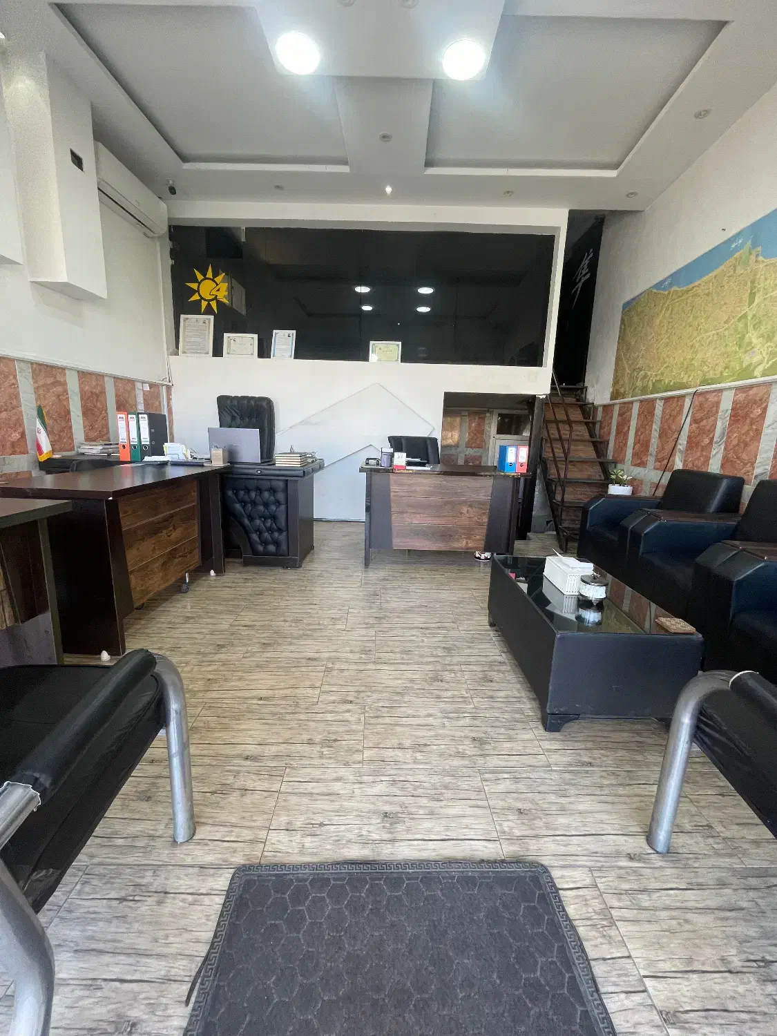 نیازمند مشاور در دفتر املاک|استخدام بازاریابی و فروش|نوشهر, |دیوار