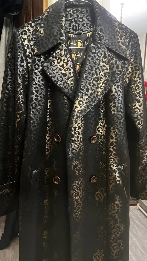 پالتو مخمل پلنگی آستردار|لباس|تهران, جوادیه|دیوار