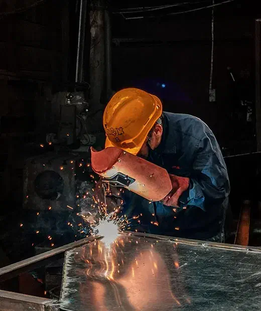 جوشکار نیمه ماهر و شاگرد|استخدام صنعتی، فنی، مهندسی|ارومیه, |دیوار