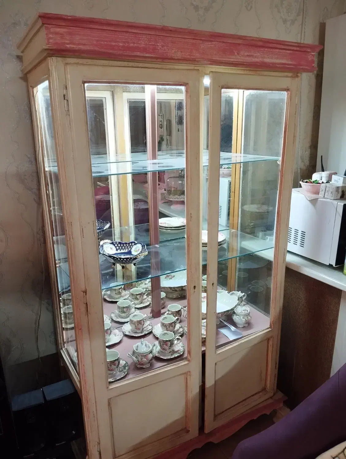 بوفه چوب گردو|بوفه، ویترین، کنسول|شهریار, شهرک وائین|دیوار