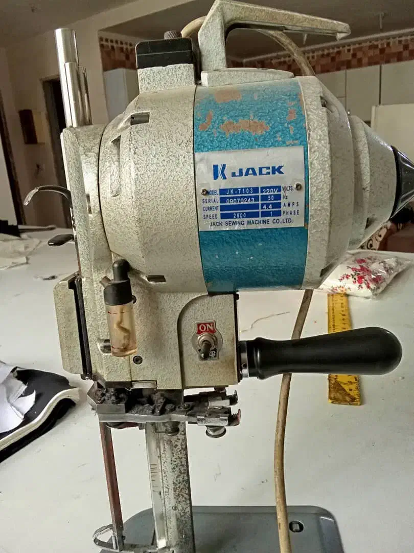 قیچی برقی|لوازم خیاطی و بافتنی|تهران, خانی آباد نو جنوبی|دیوار