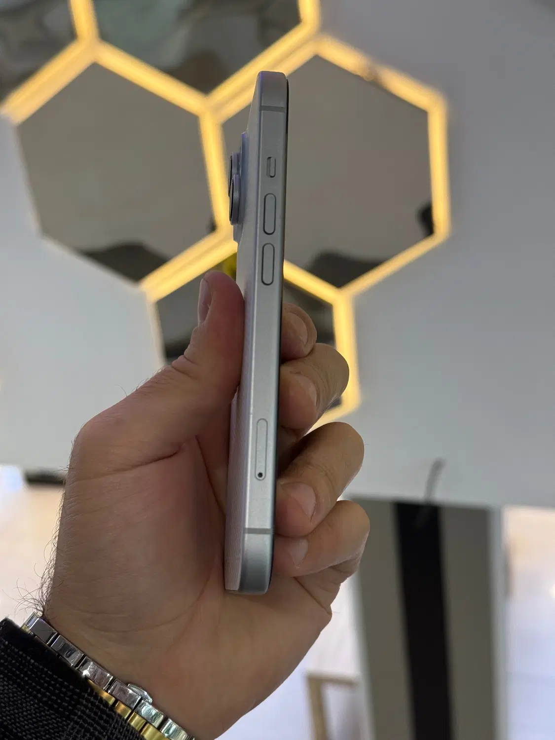 iPhone 15 normal 128G CH|موبایل|قم, عمار یاسر|دیوار