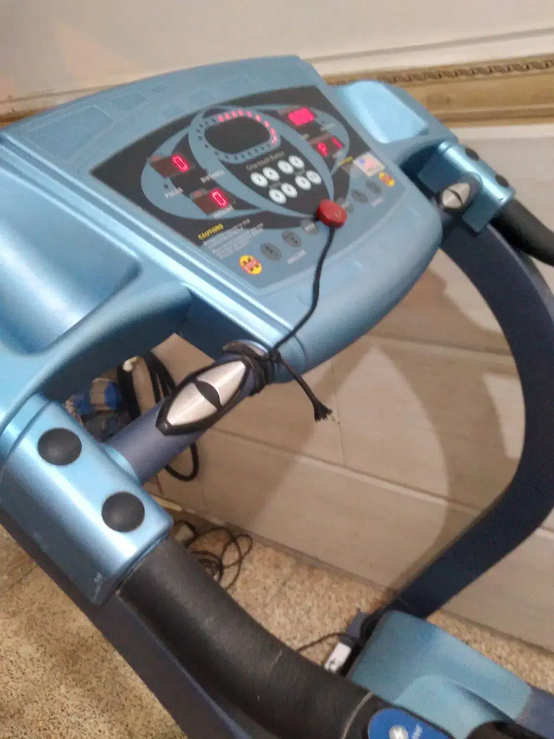 تردمیل امریکایی شیب دار دیجیتالی|تجهیزات ورزشی|رباطکریم, کیکاور|دیوار