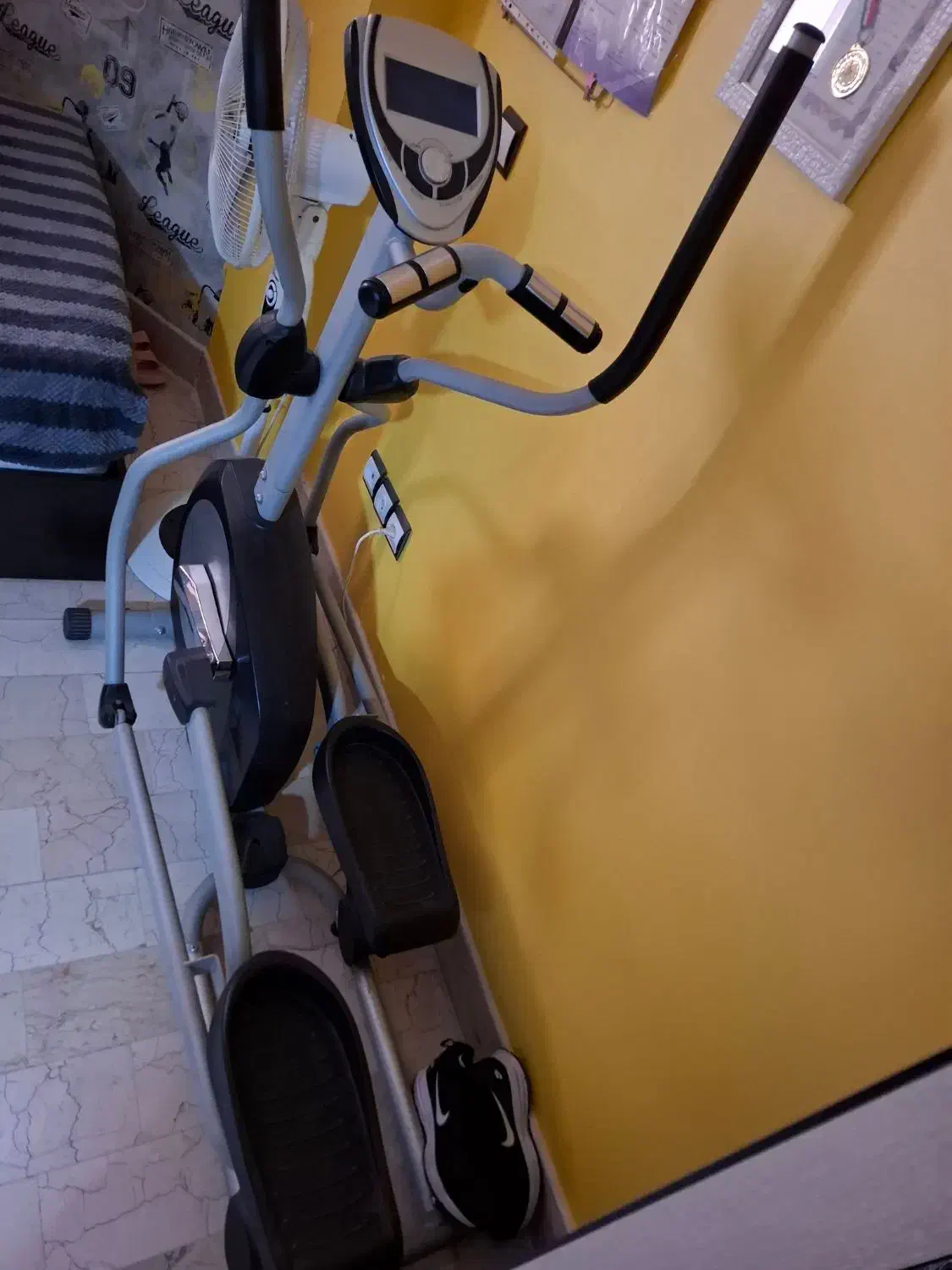 فروش اسکی فضایی کم کار کرد در حد نو و کاملا سالم|تجهیزات ورزشی|تهران, پرستار|دیوار