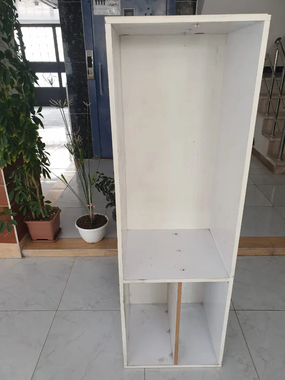 قفسه چوبی مغازه ای سالم و تمیز|کتابخانه، شلف، قفسههای دیواری|اردبیل, |دیوار