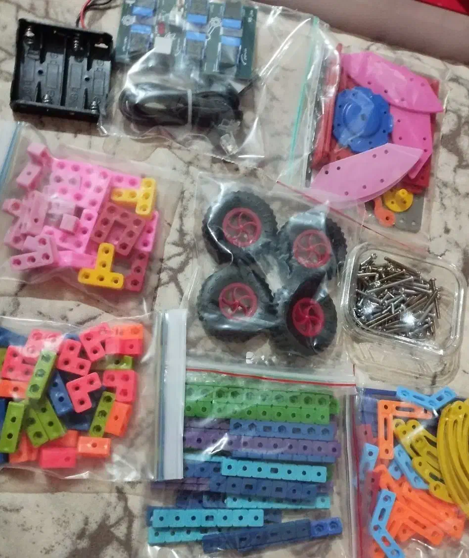 لوازم جانبی رباتیک|اسباب‌بازی بچه|همدان, |دیوار