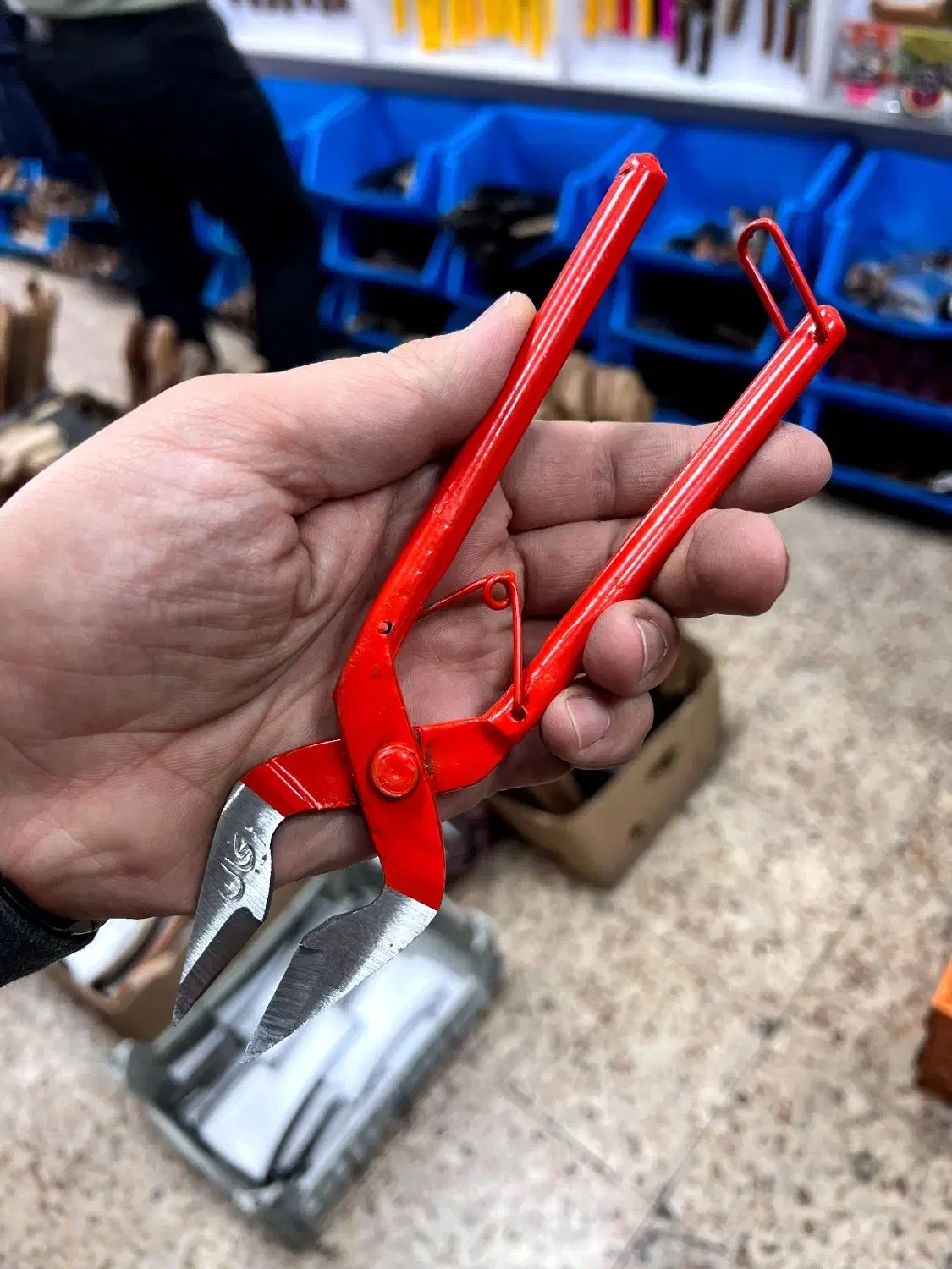 قند شکن فولادی دستساز زنجانی ارسال با پست|کلکسیون اشیاء عتیقه|تهران, زنجان جنوبی|دیوار