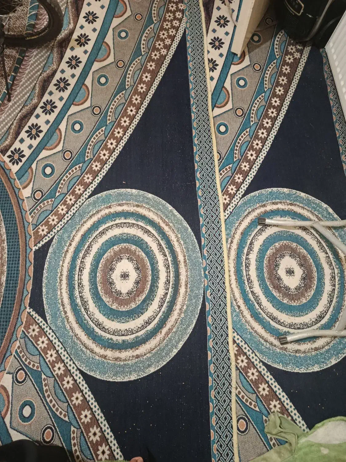 روفرشی تمیز در حد نو 9متری مخمل بدون هیچ پارگی|روفرشی|پرند, فاز ۶|دیوار