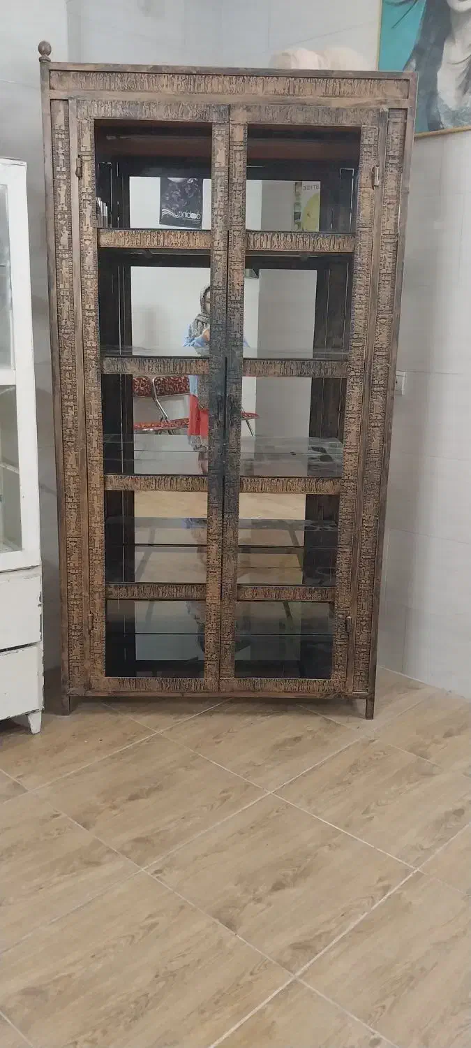 ویترین آهنی|بوفه، ویترین، کنسول|رودبنه, |دیوار