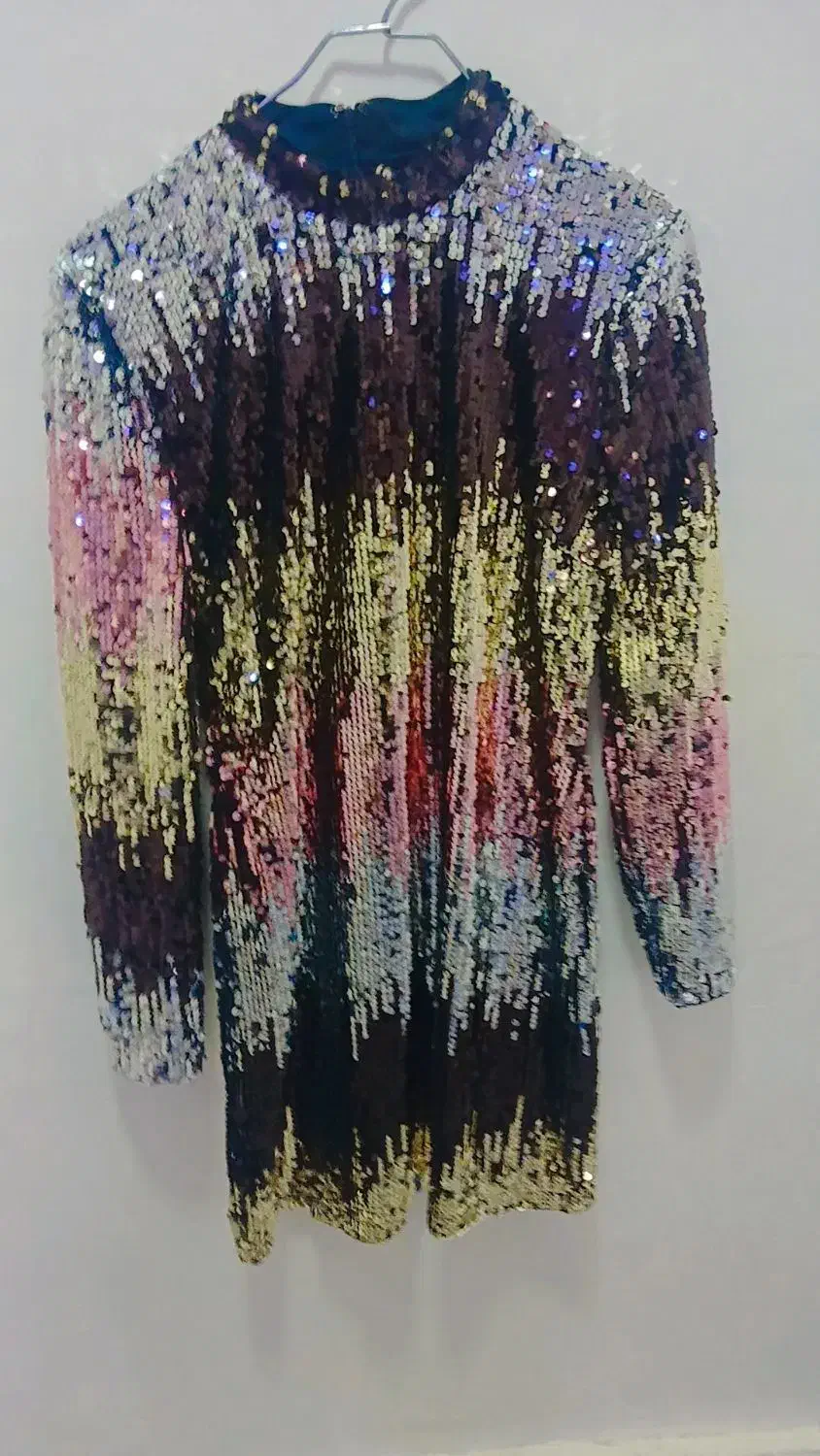 لباس|لباس|نقده, |دیوار