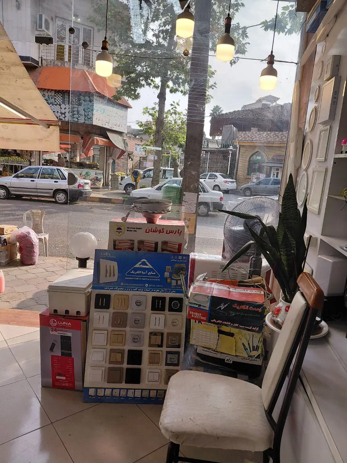 اجاره مغازه پاساژ شهرسبز|اجارهٔ مغازه و غرفه|لاهیجان, انقلاب|دیوار