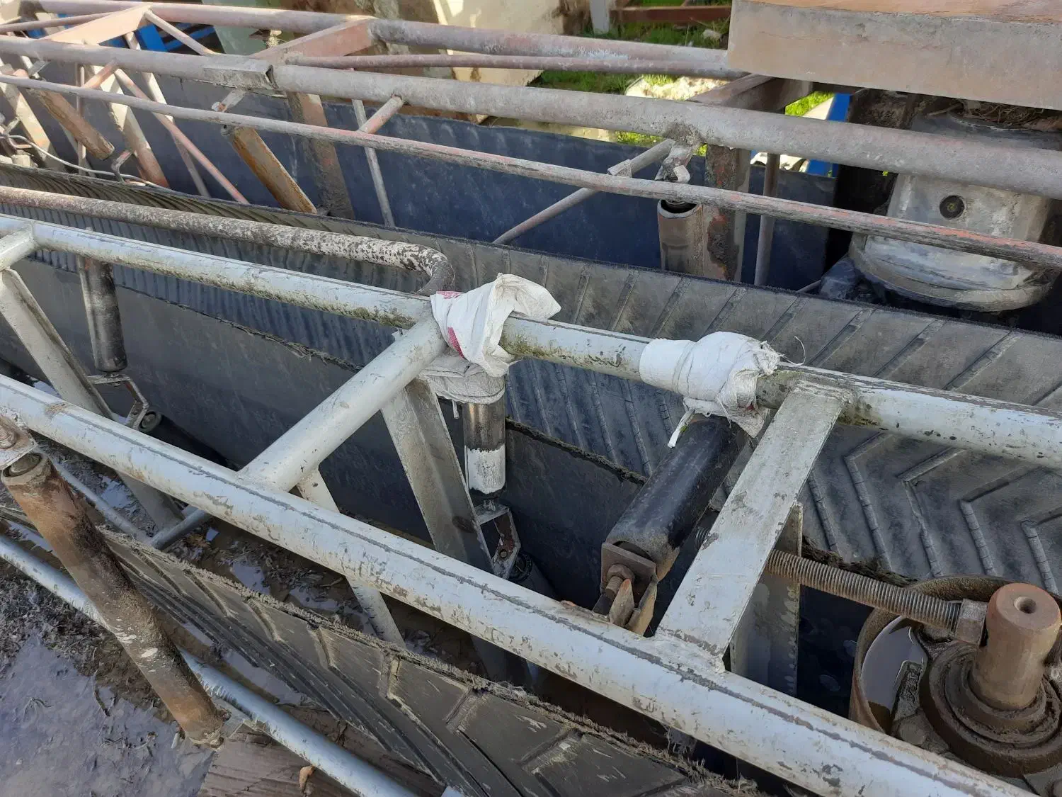 چندتا دستگاه نوار نقاله دست دو در حدنو|مصالح و تجهیزات ساختمان|قیدار, |دیوار