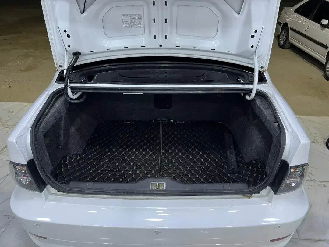 سورن پلاس ۴۰۳ بدون نقطه و خط|خودرو سواری و وانت|قشم, |دیوار