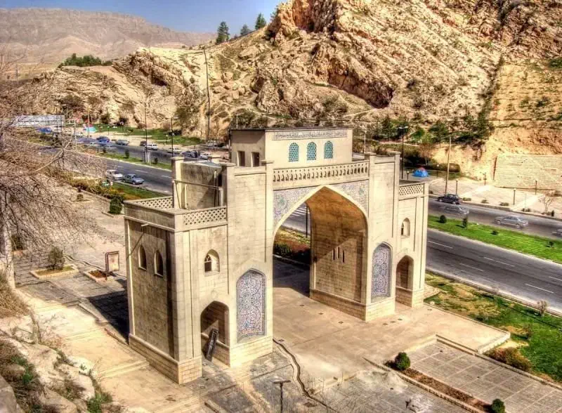 تور شیرازگردی.تخت جمشید،پاسارگادنقش رستم شیرازگردی|تور و چارتر|شیراز, دلگشا|دیوار