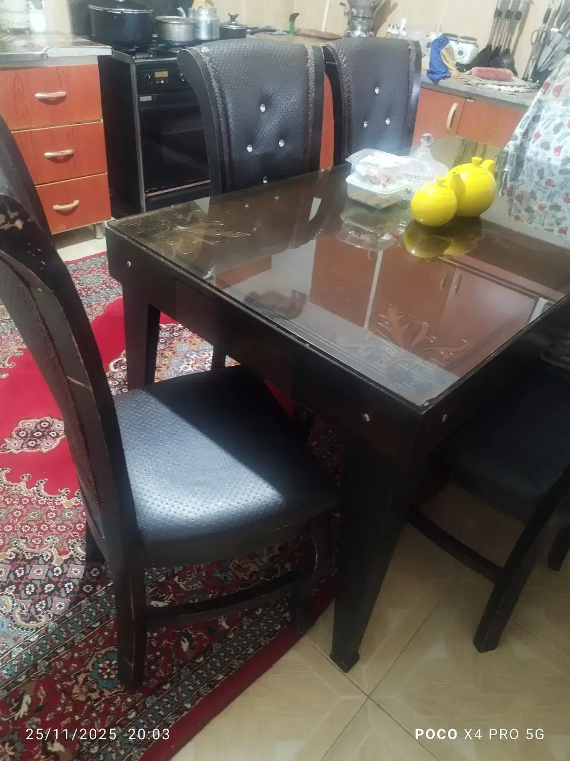 میز نهار خوری|میز و صندلی غذاخوری|قوچان, |دیوار