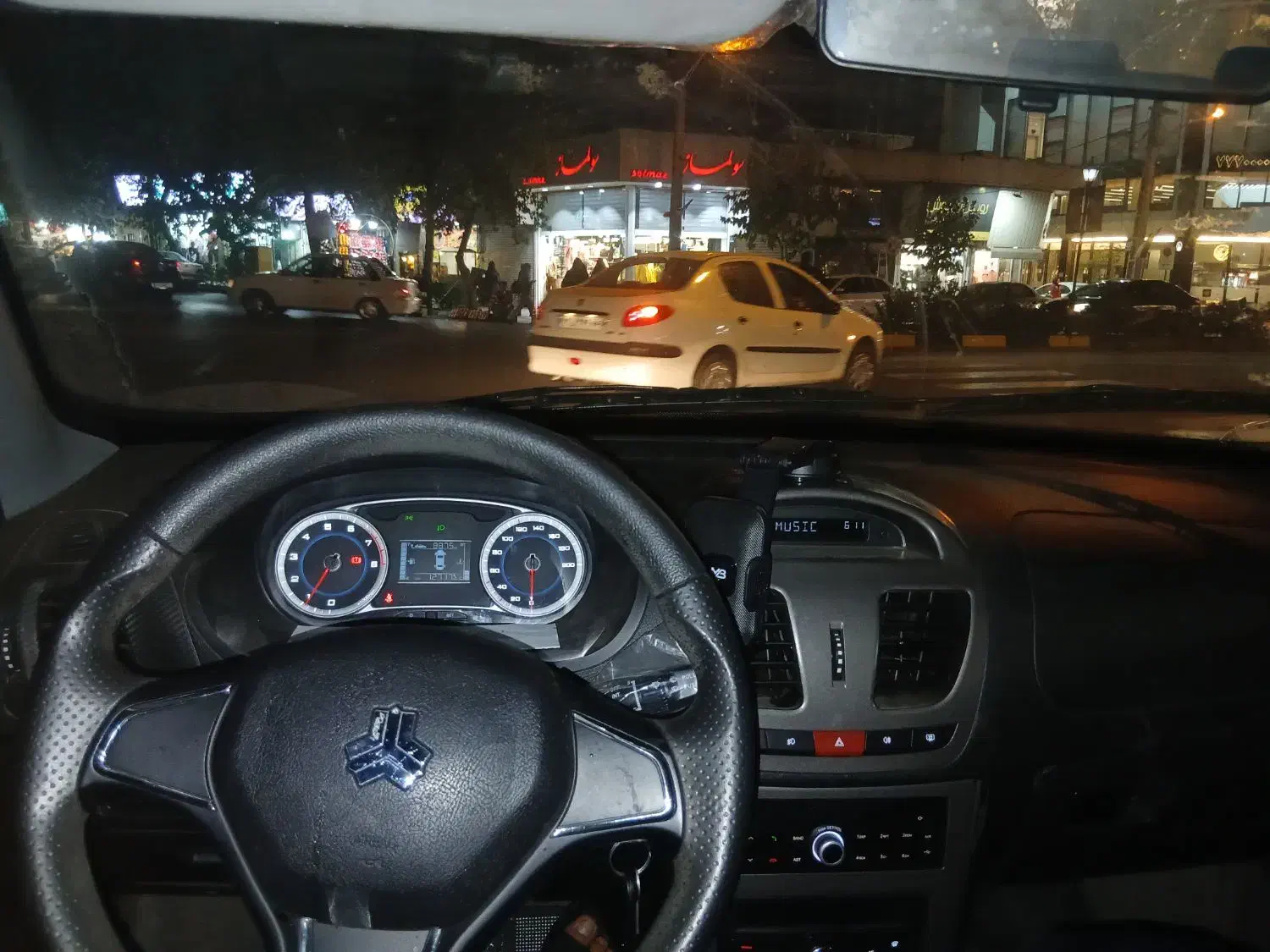 کوییک۱۴۰۴|خودرو سواری و وانت|تهران, نیروی هوایی (پیروزی)|دیوار