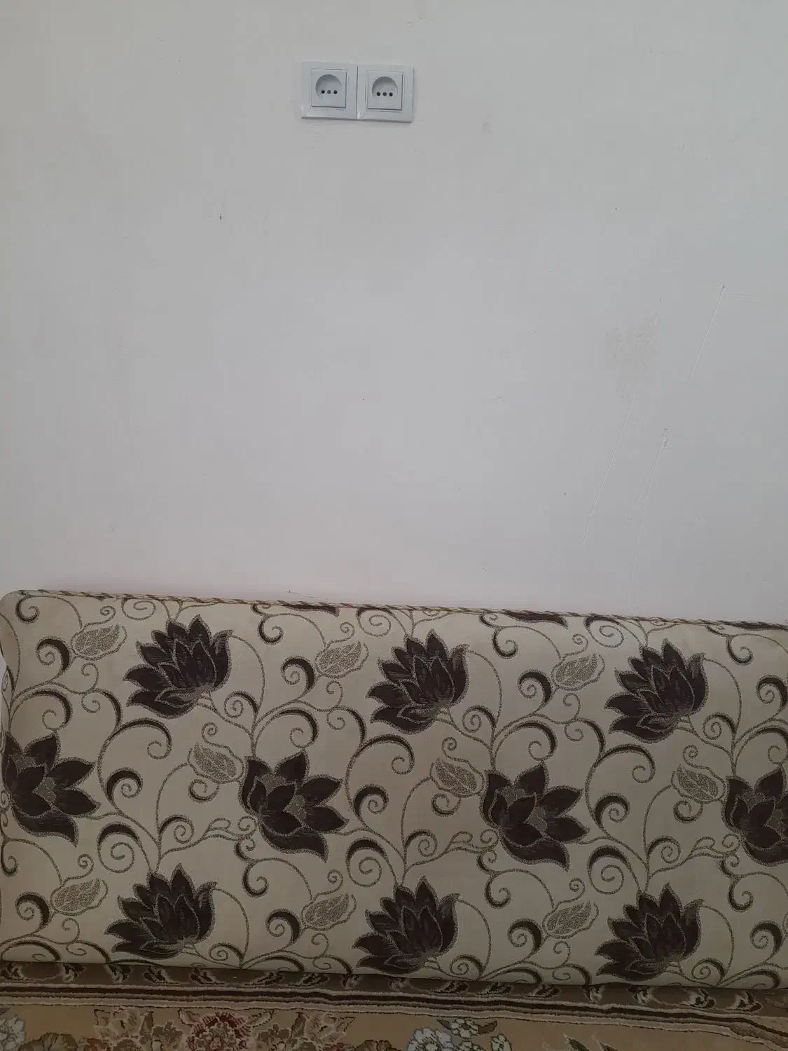 یه جفت پشتی|پشتی|شوشتر, |دیوار