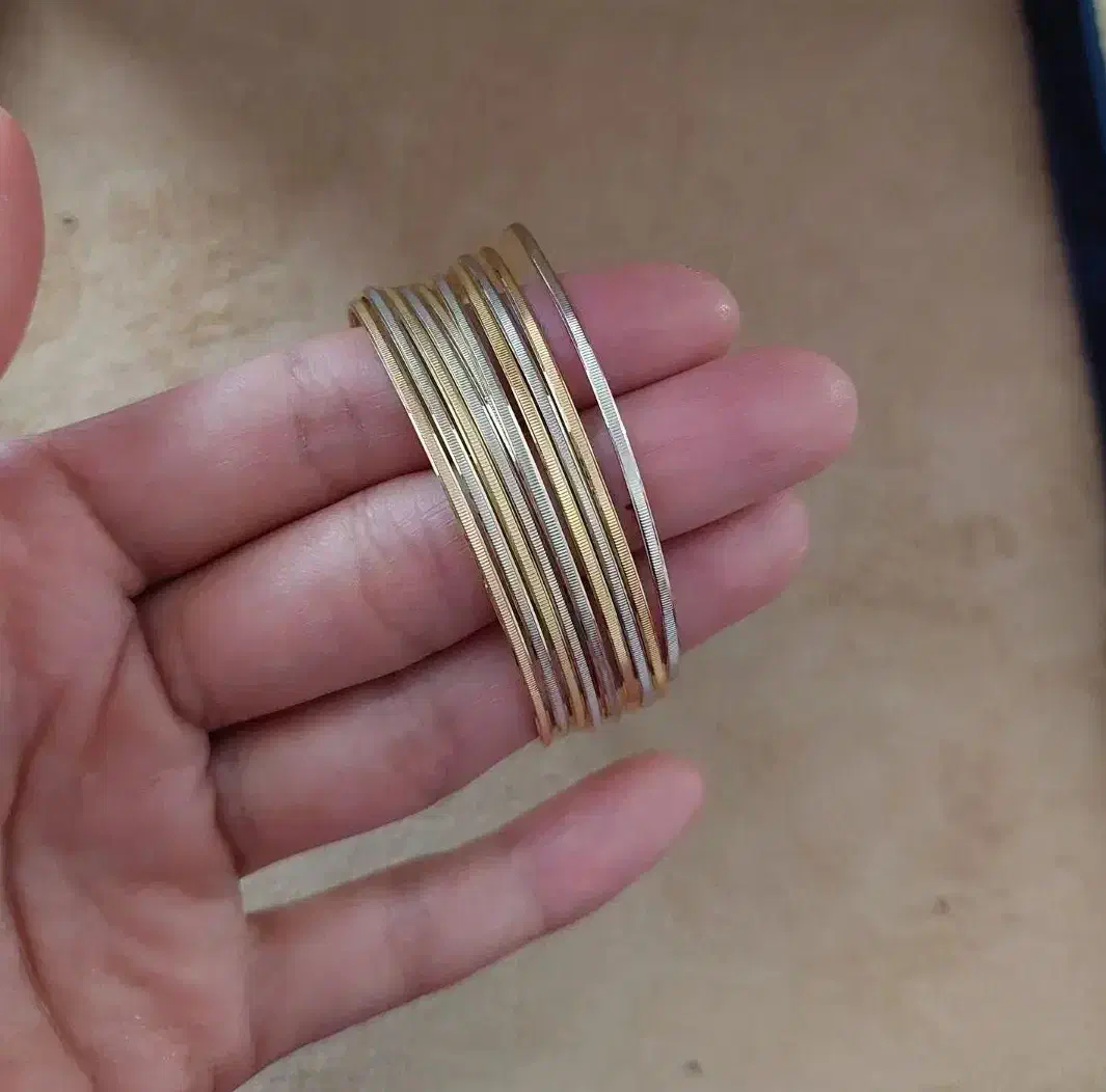 مقداری طلا|جواهرات|اراک, |دیوار