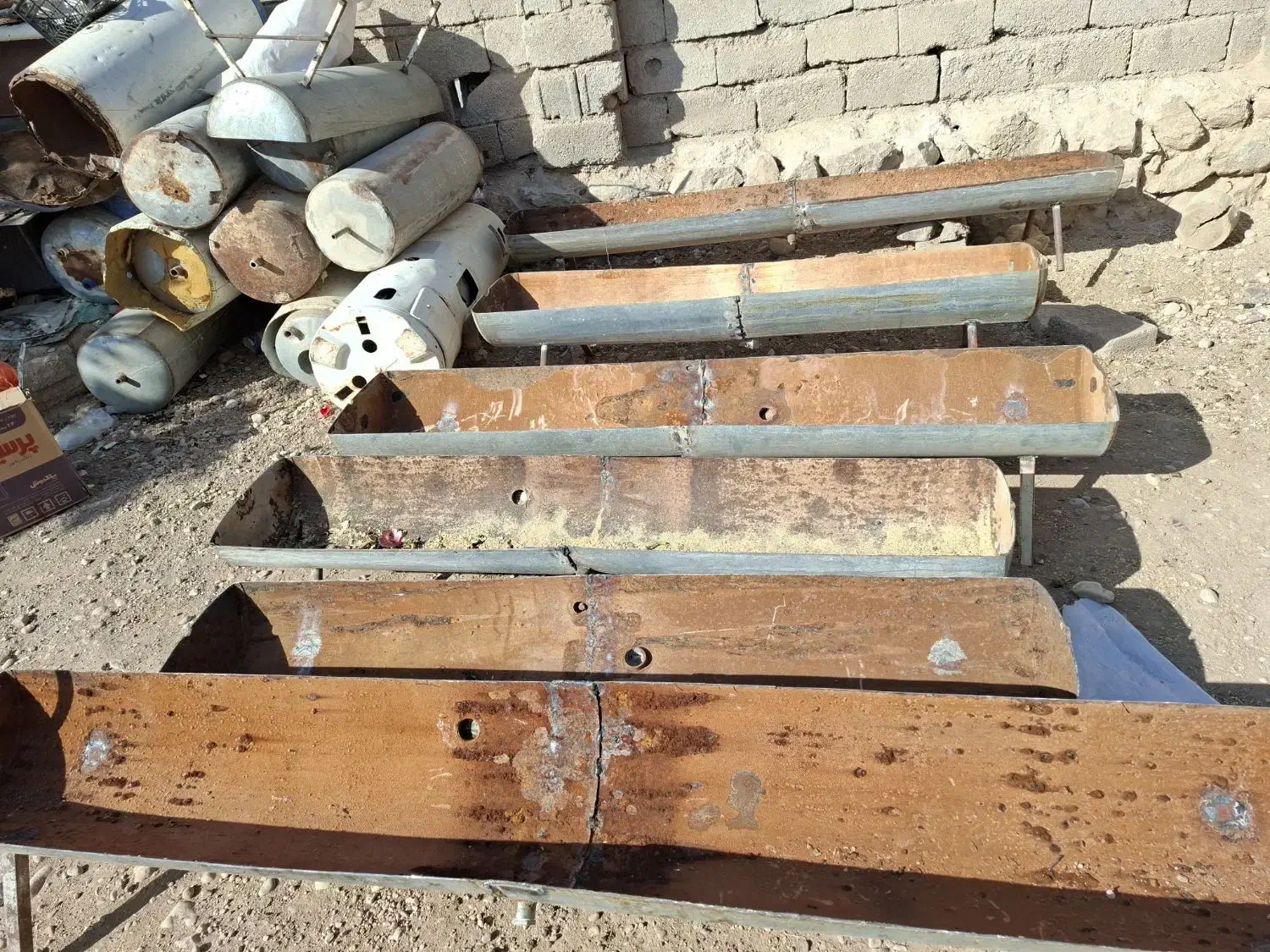 اخوره ی گوسفندی|لوازم جانبی حیوانات|داراب, |دیوار