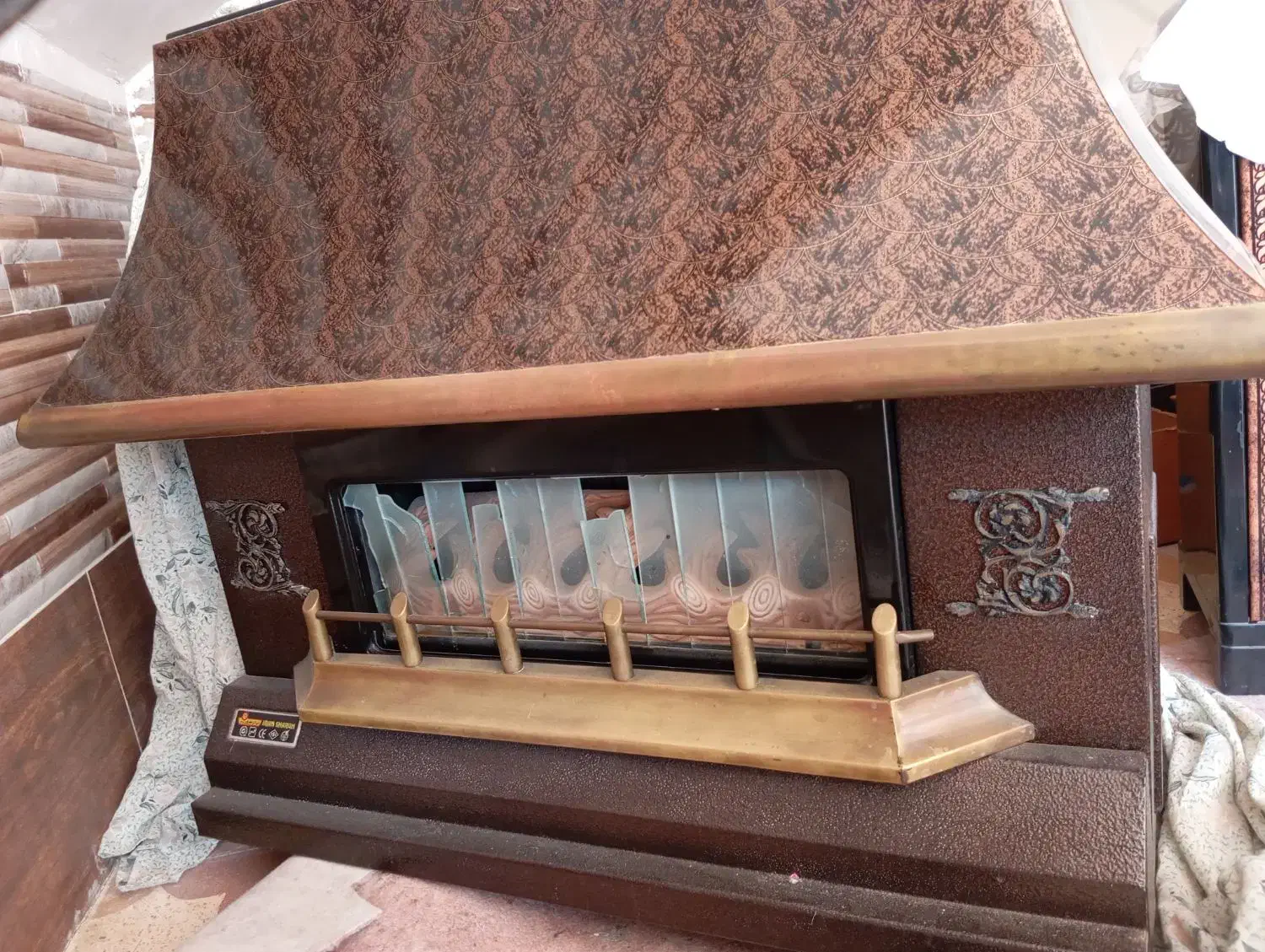 بخاری|بخاری، هیتر، شومینه|کاشان, خزاق|دیوار