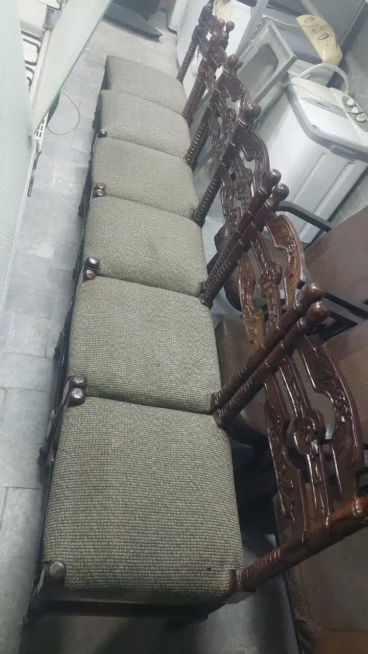 صندلی آنتیک قدیمی|کلکسیون اشیاء عتیقه|یزد, |دیوار