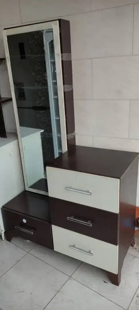 کشوی لباس با اینه درحدنو3800|جاکفشی، کمد، دراور|لنگرود, |دیوار