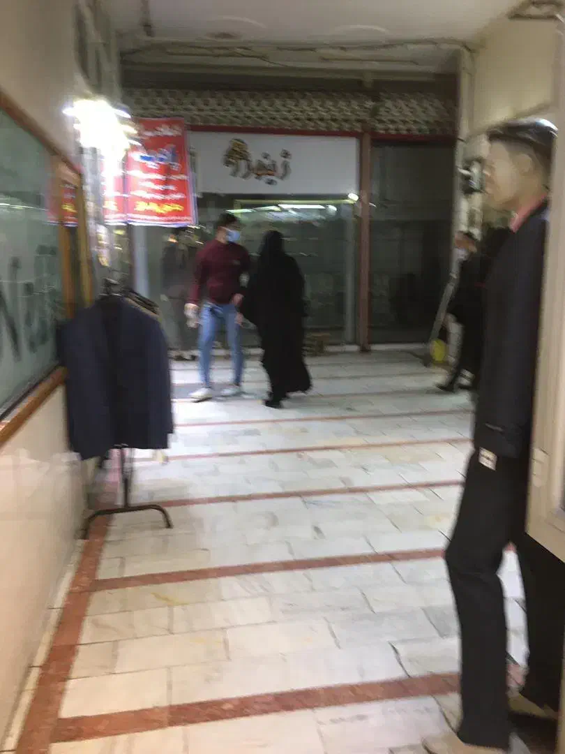 مغازه ۲۵ متر خ اعلم الهدی بازار رشت (سرقفل+مالکیت)|فروش مغازه و غرفه|رشت, چله خانه|دیوار