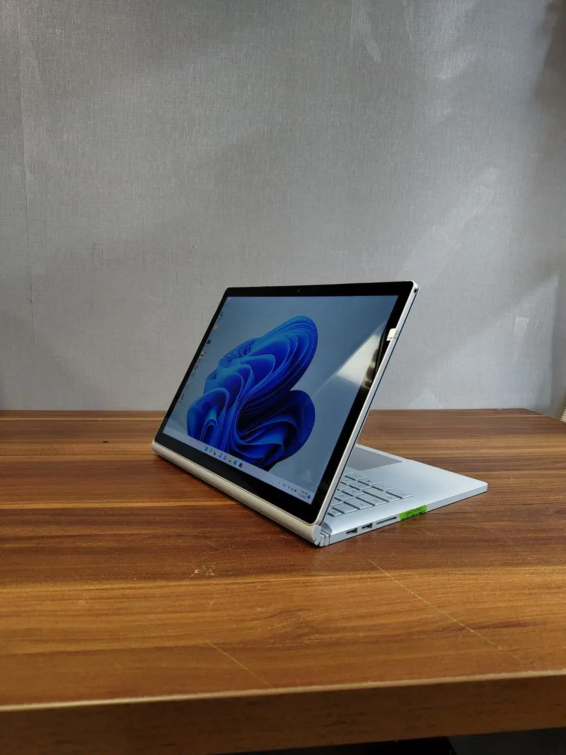 سرفیس book 2/گرافیک مجزا/قیمت مناسب/نیترو سیستم|رایانه همراه|تبریز, |دیوار