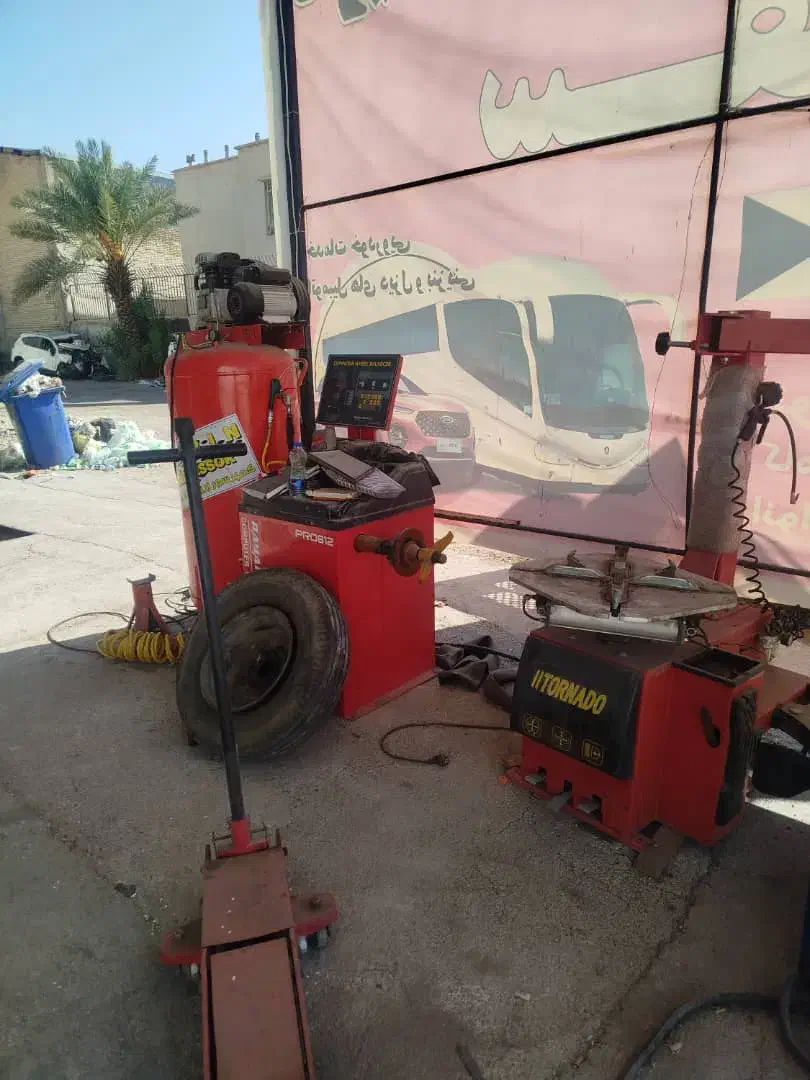 لوازم و وسایل تعویض روغن و پنچرگیری|فروشگاه و مغازه|شیراز, باغ تخت|دیوار