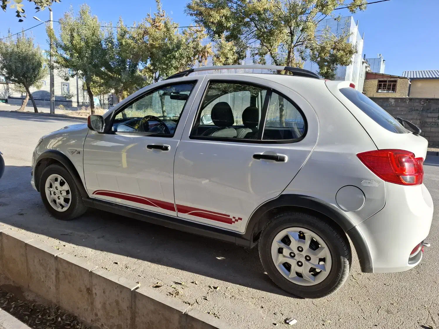 کوویک Rsمدل ۴۰۲|خودرو سواری و وانت|خرم‌آباد, |دیوار