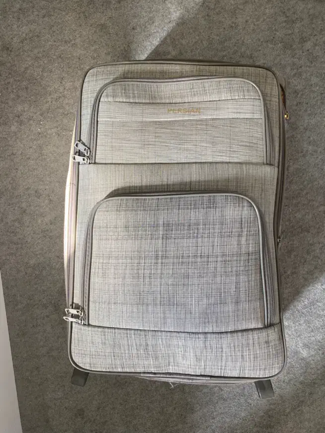 چمدان|کیف، کفش، کمربند|همدان, |دیوار