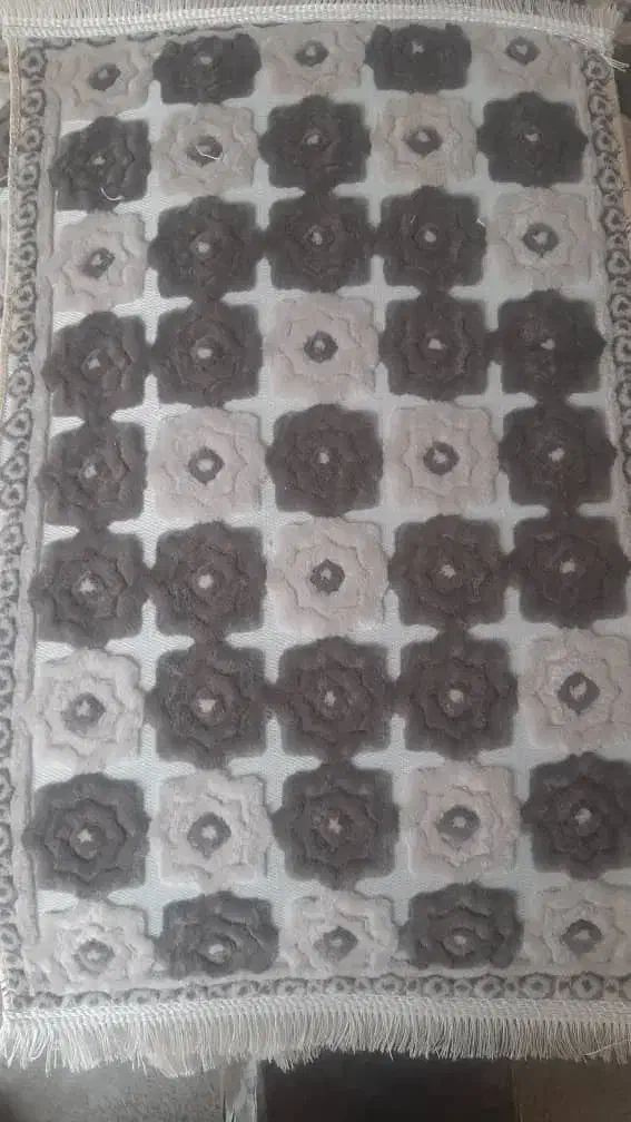 پادری و گلیم و فرش نیم دایره، قیمت زیر کف بازار|پادری|سنندج, |دیوار