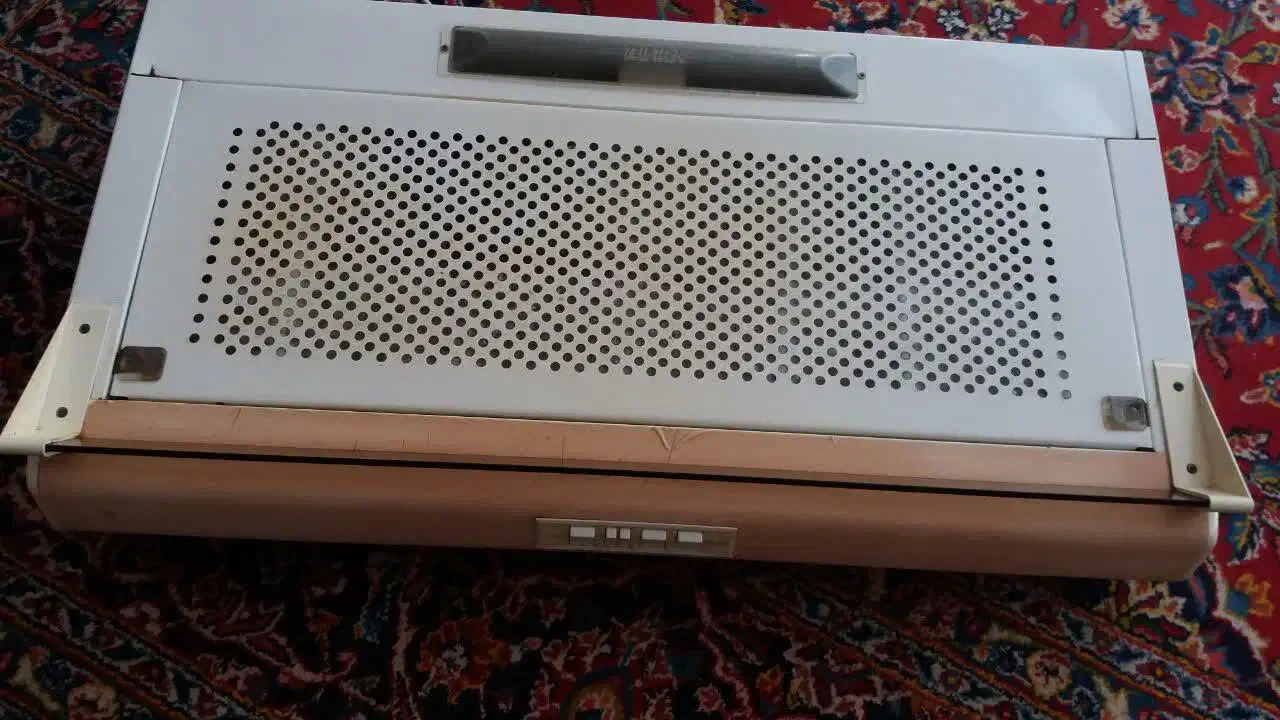 هود بیمکث|هود|اصفهان, لاله|دیوار