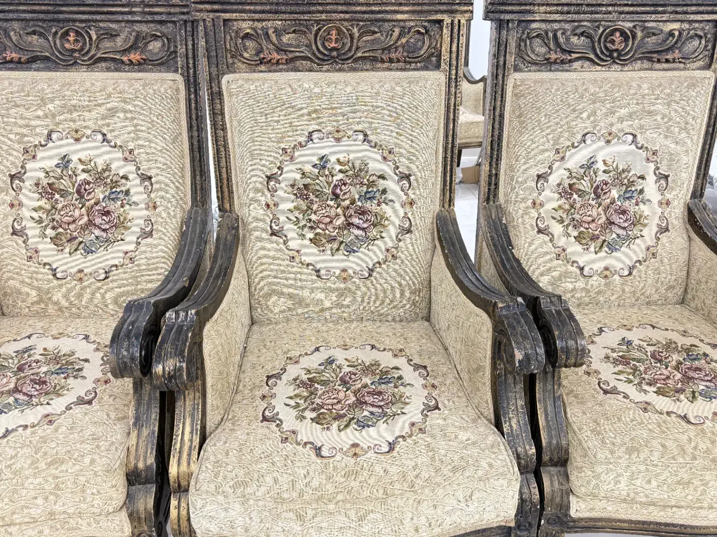 فروش مبل ۷ نفره و میز تلویزیون کارکرده|مبلمان خانگی و میز عسلی|بندرعباس, |دیوار