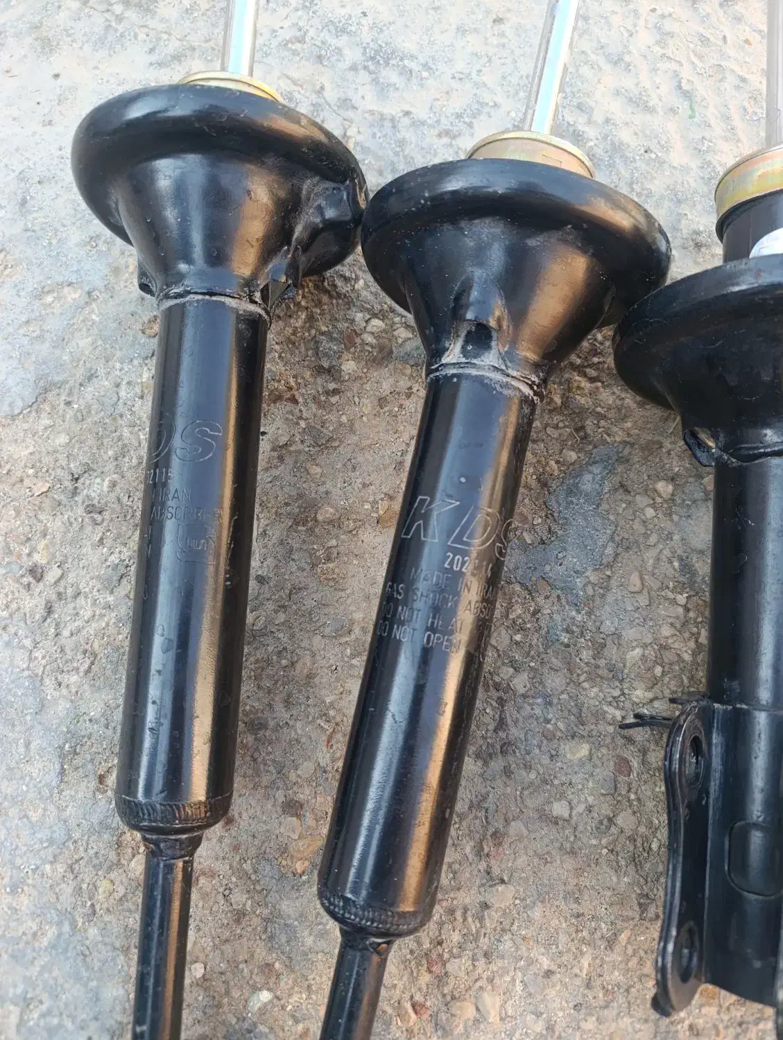 کمک فنر kds اصلی پایه کوتاه در حد نو|قطعات یدکی و لوازم جانبی|خرامه, |دیوار