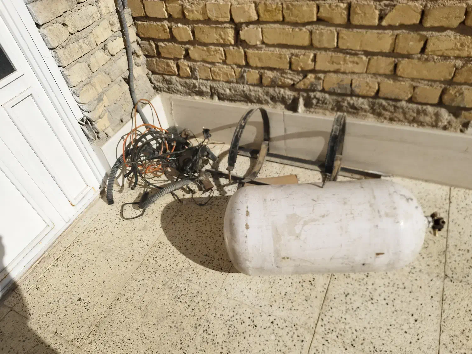 کپسول گاز سی ان جی پژو|قطعات یدکی و لوازم جانبی|مرودشت, کوشک|دیوار