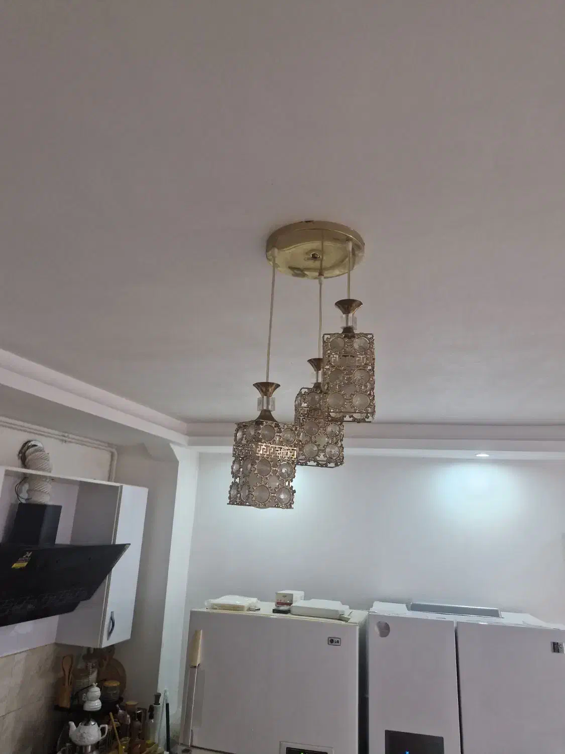 لوستر آشپزخانه|لوستر و چراغ آویز|رشت, حسین آباد|دیوار