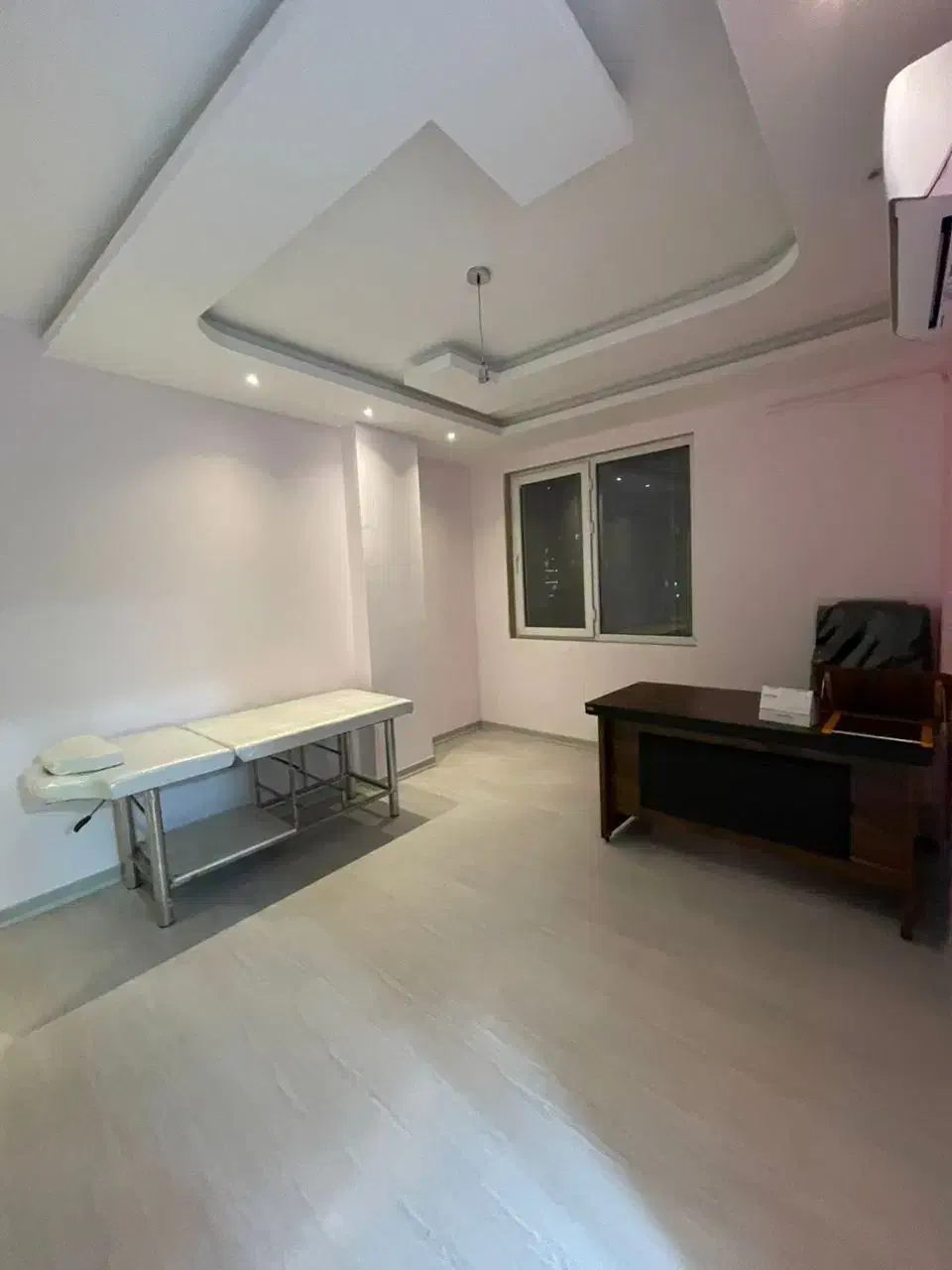 واحد برای دفترکار  و مطب|فروش دفتر کار، اتاق اداری، مطب|رشت, آزادگان|دیوار